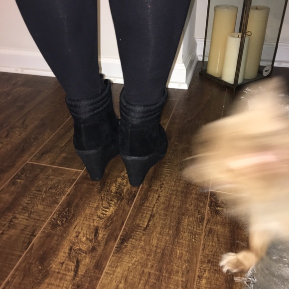 Black booties - Picture 3 of 5